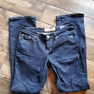 BKE (Buckle) dark wash jeans. Size 28R